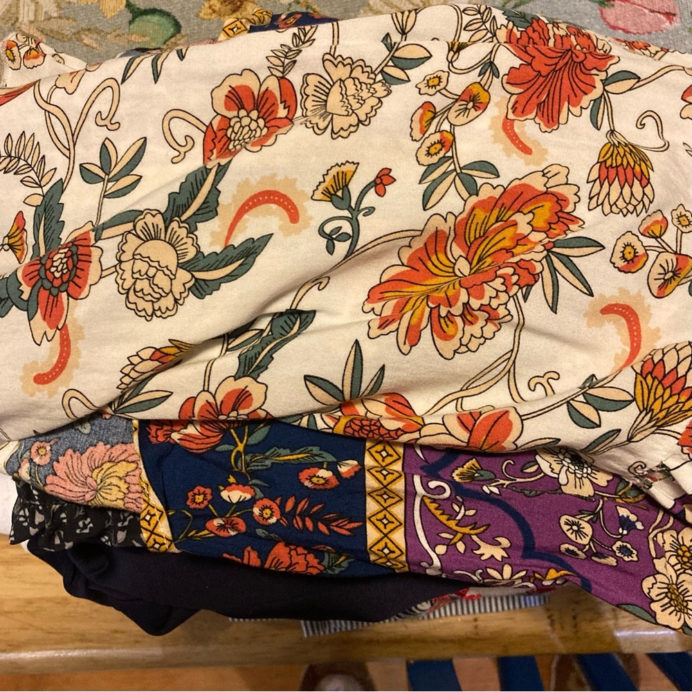 Cotton Bohemian Floral Patchwork Peasant Top - Purple & Navy - Picture 3 of 3